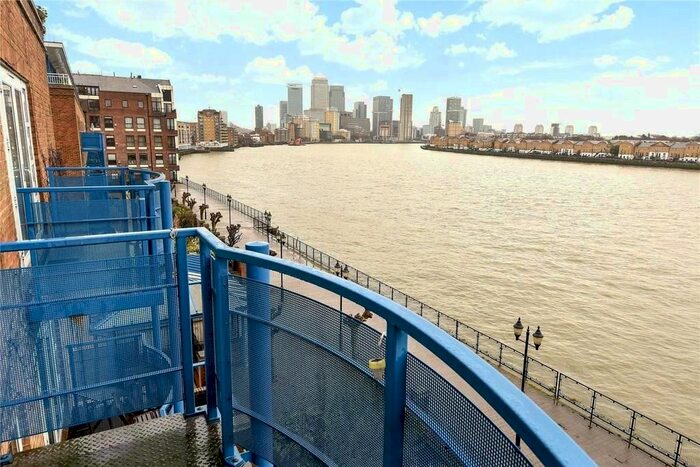 1 Bedroom Flat To Rent In Maurentinia, Jardine Road, London, E1W