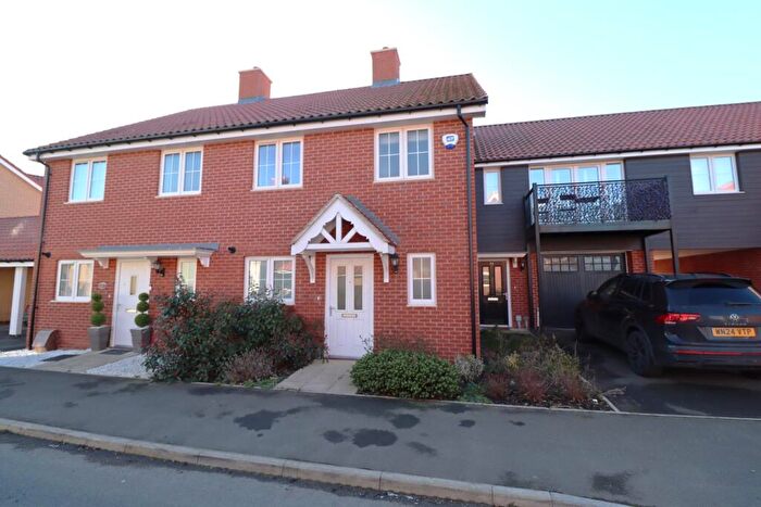 3 Bedroom Terraced House To Rent In Andrewes Way, Rayleigh, SS6