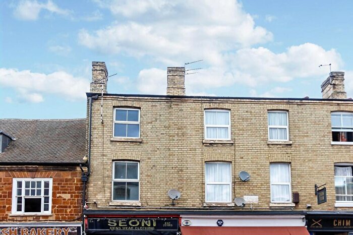 1 Bedroom Flat To Rent In Alma Street, Wellingborough, NN8