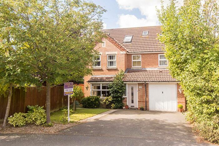6 Bedroom Detached House For Sale In Badcock Way, Fleckney, LE8