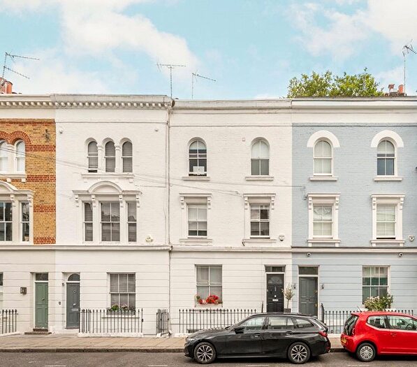 4 Bedroom Detached House To Rent In Portland Road, London, W11