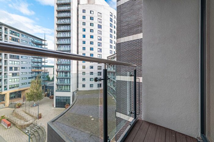 2 Bedroom Flat To Rent In Chadwick Street, Hunslet, Leeds, LS10