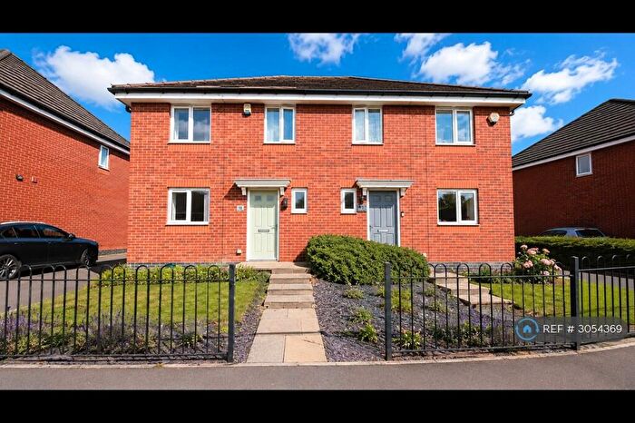 3 Bedroom Semi Detached House To Rent In Brook Road, Oldbury, B68