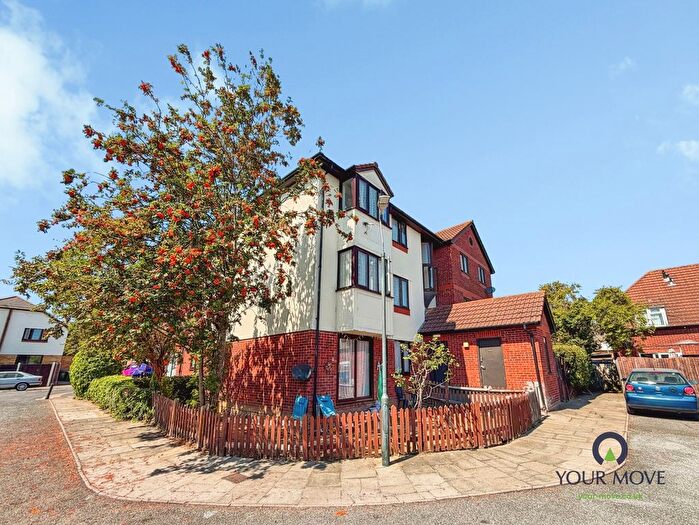 1 Bedroom Flat For Sale In Selkirk Drive, Erith, DA8