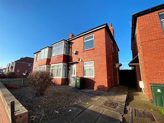 2 Bedroom Flat To Rent In Fairfield Drive, West Monkseaton, Whitley Bay, NE25