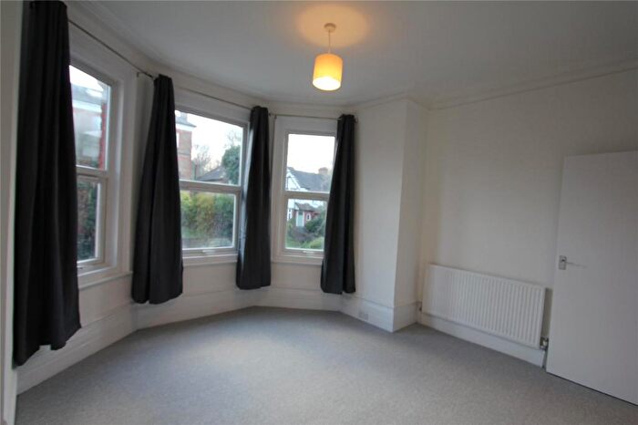 2 Bedroom Apartment To Rent In Alexandra Park Road, Alexandra Park, London, N22