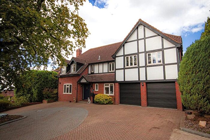 5 Bedroom Detached House For Sale In The Chase, Seven Arches Road, Brentwood, Essex, CM14