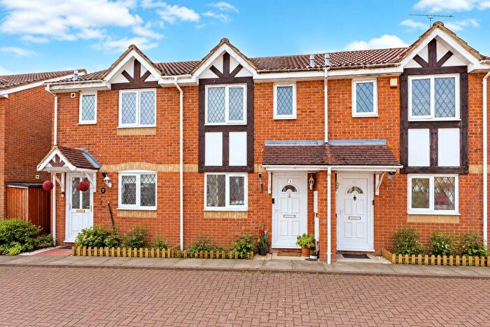 2 Bedroom Terraced House For Sale In Maplin Park, Langley, SL3