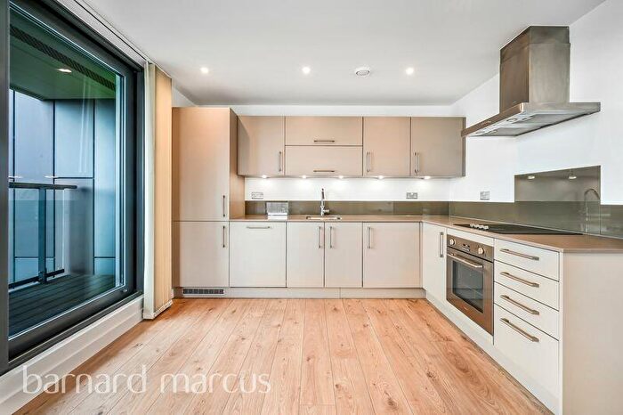 2 Bedroom Apartment To Rent In Rotherhithe New Road, London, SE16