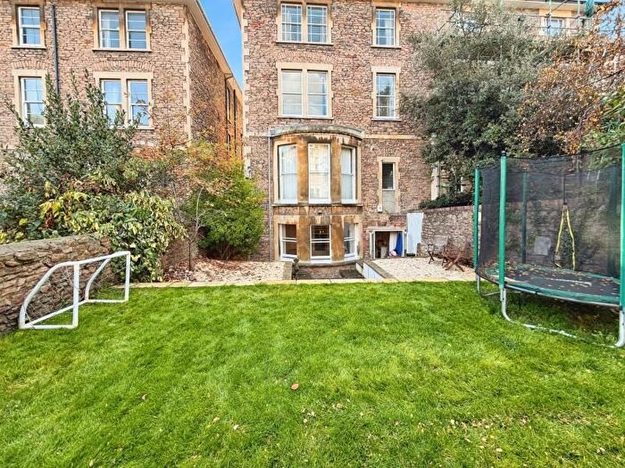 2 Bedroom Flat To Rent In Osborne Road, Clifton, Bristol, BS8