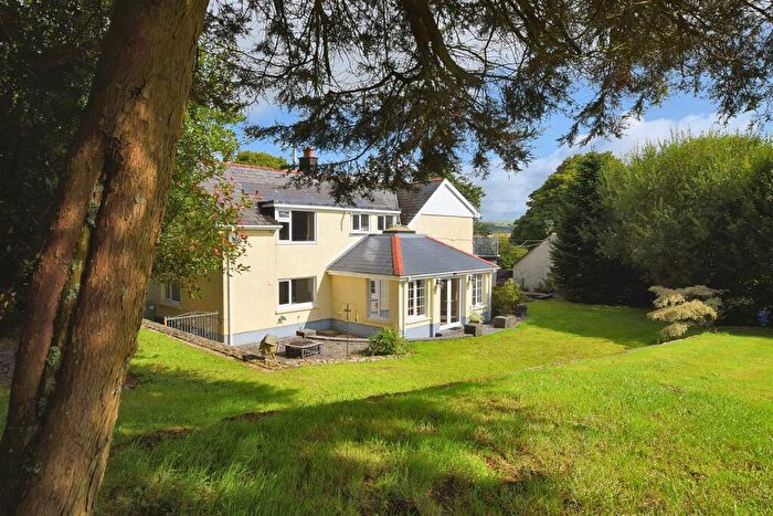 4 Bedroom Country House For Sale In Hermon, Nr Crymych, SA36