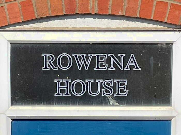 2 Bedroom Flat To Rent In Clare Street, Raunds, NN9