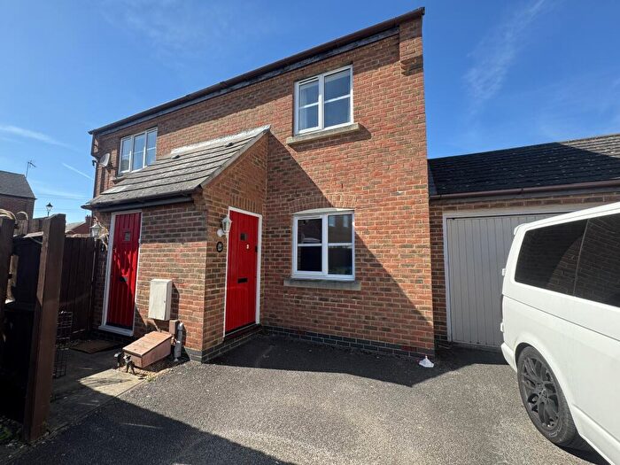2 Bedroom Apartment To Rent In Fairford Leys Way, Aylesbury, HP19