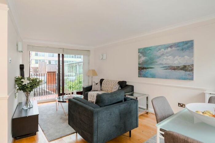 2 Bedroom Mews To Rent In Romney Mews, London, W1U