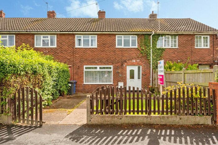 3 Bedroom Terraced House For Sale In Haynes Close, Thorne, Doncaster, DN8