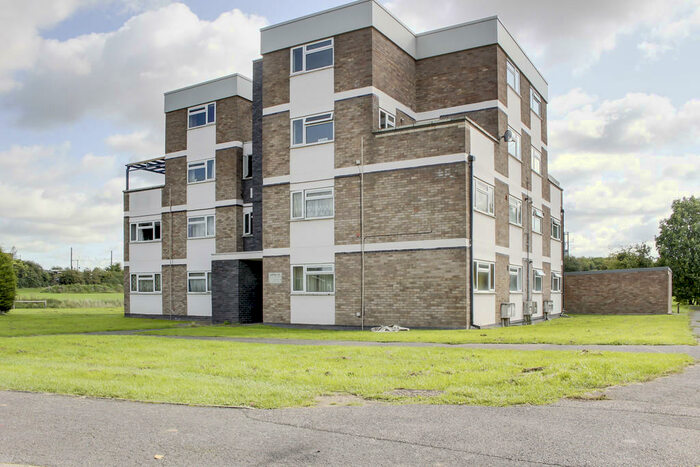 2 Bedroom Maisonette To Rent In Hampden Way, Eynesbury, PE19