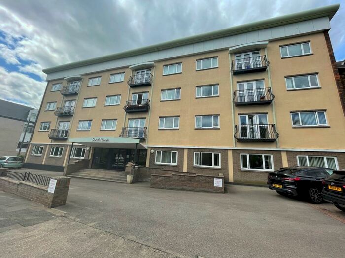 3 Bedroom Flat To Rent In Lawe Road, Lawe Top, South Shields, Tyne And Wear, NE33