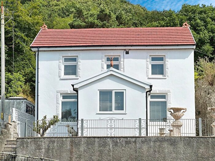 3 Bedroom Detached House For Sale In Croft Cottages Neath Road, Briton Ferry, Port Talbot, Neath Port Talbot., SA11