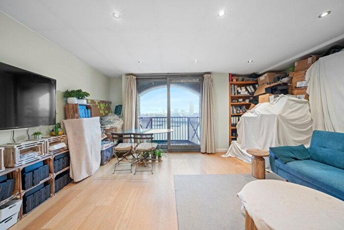 1 Bedroom Flat To Rent In Wapping High Street, Wapping, E1W