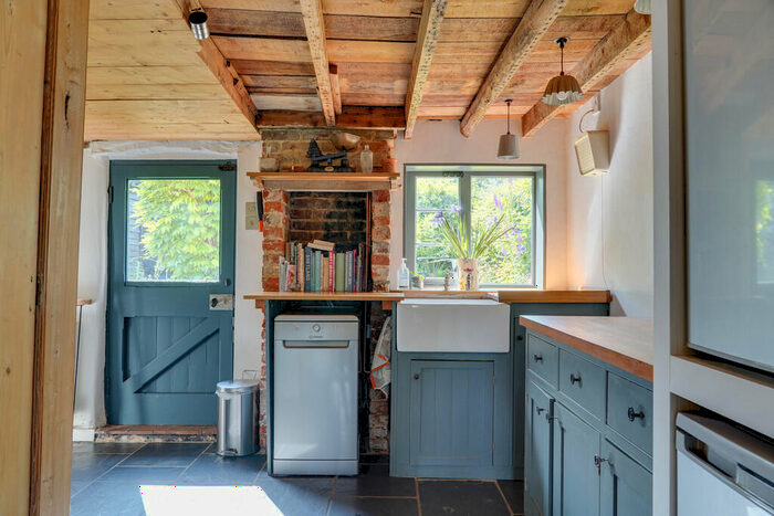 2 Bedroom Cottage For Sale In Clare, Sudbury, Suffolk, CO10