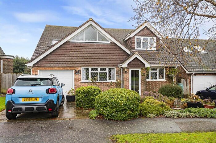 4 Bedroom Chalet For Sale In Alfriston Park, Seaford, BN25