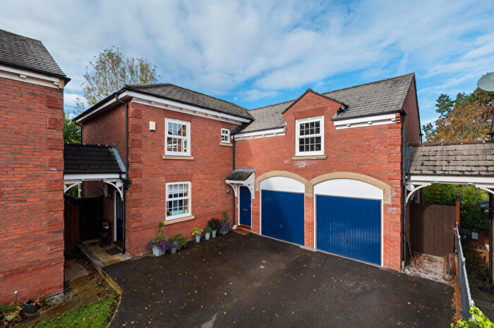 5 Bedroom Detached House For Sale In The Courtyard, Gorstage, CW8