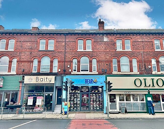 4 Bedroom Flat For Sale In Wilmslow Road, Didsbury, M20