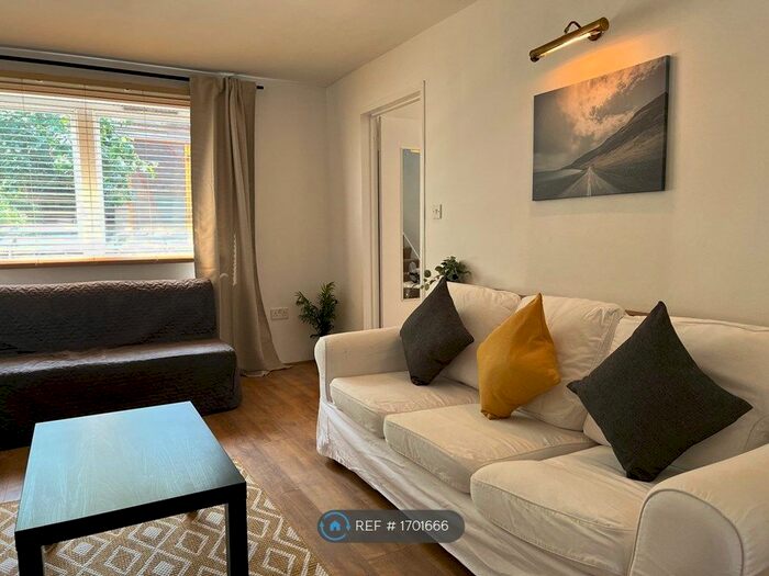 3 Bedroom Terraced House To Rent In Beattock Rise, London, N10