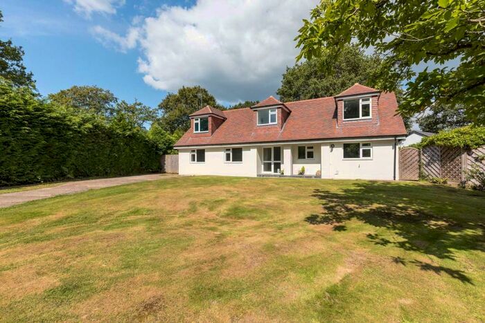 4 Bedroom Chalet For Sale In Durfold Wood, Plaistow, RH14