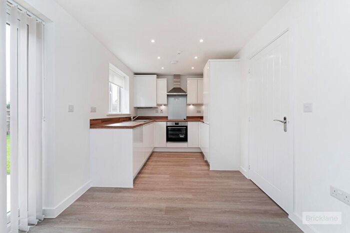 3 Bedroom Semi-Detached House To Rent In Wheatfields, Chatteris, PE16