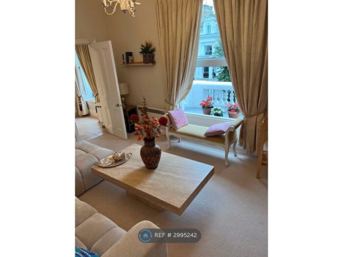 1 Bedroom Flat To Rent In Holland Park Nottinghill, London, W11