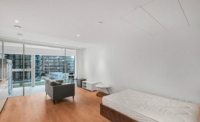 Apartment For Sale In Apartment, Oakley House, Electric Boulevard, London, SW11