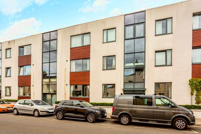 1 Bedroom Flat To Rent In Henrietta Street, Cheltenham, GL50