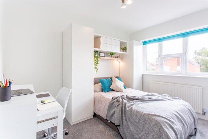 2 Bedroom Apartment To Rent In Clayton Court, Queen's Road, NG9