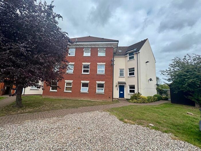 1 Bedroom Apartment For Sale In Tattersalls Chase, Southminster, CM0
