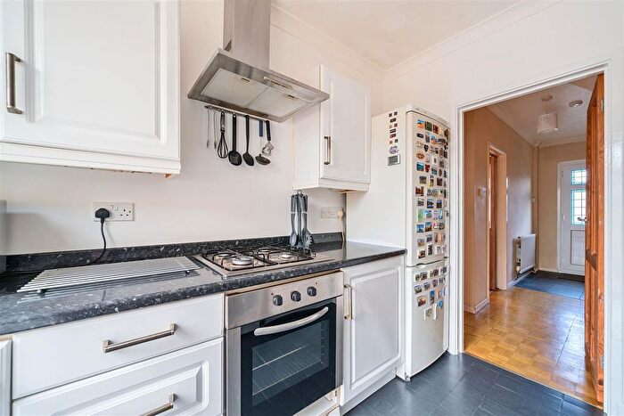 3 Bedroom End Of Terrace House For Sale In Hatherall Road, Maidstone, ME14
