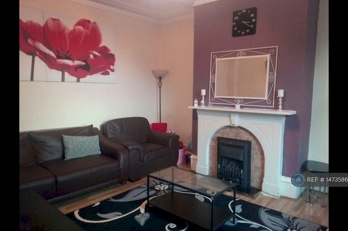 2 Bedroom Terraced House To Rent In Fagley Road, Bradford, BD2