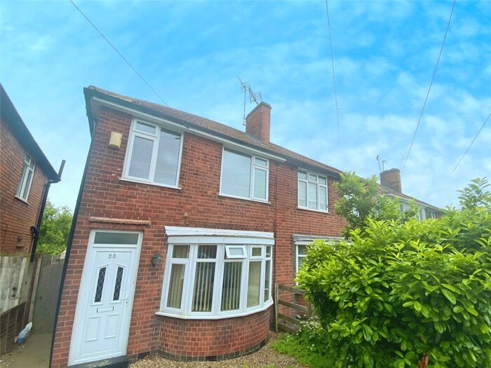 3 Bedroom Semi-Detached House To Rent In Welcombe Avenue, Leicester, Leicestershire, LE3
