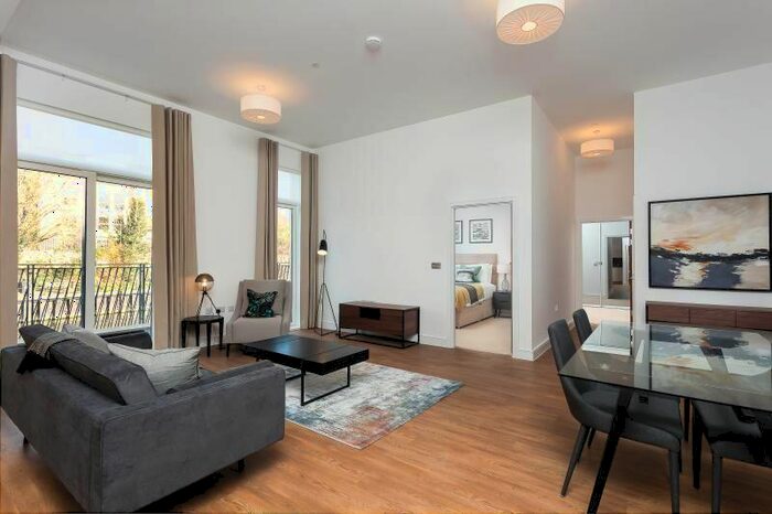 2 Bedroom Apartment To Rent In Sovereign Point, Midland Road, Bath, BA2