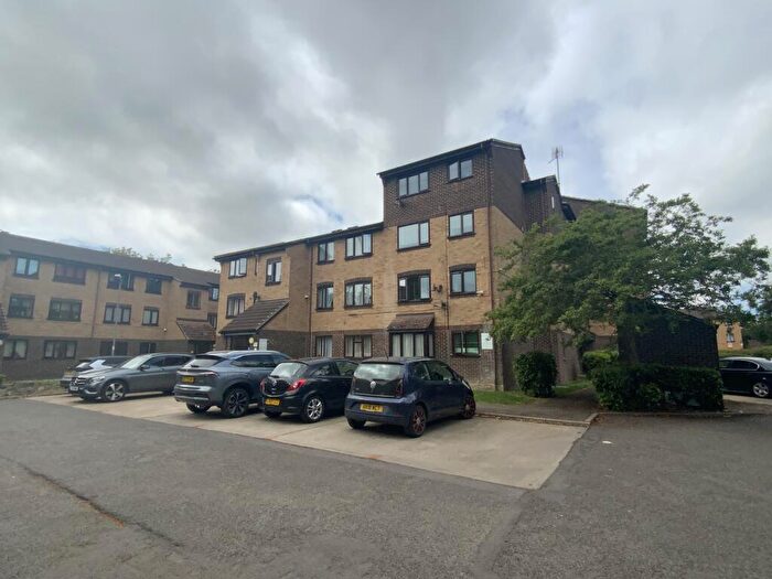 1 Bedroom Flat To Rent In Conway Gardens, Grays, Thurrock, RM17