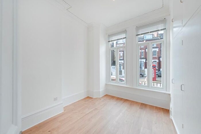 1 Bedroom Flat To Rent In Primrose Gardens, Belsize Park, NW3