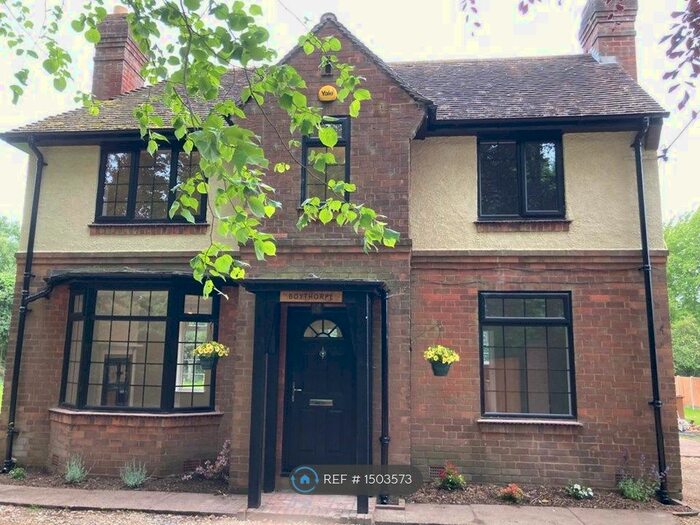 3 Bedroom Detached House To Rent In Walsall Road, Pipehill, Lichfield, WS13