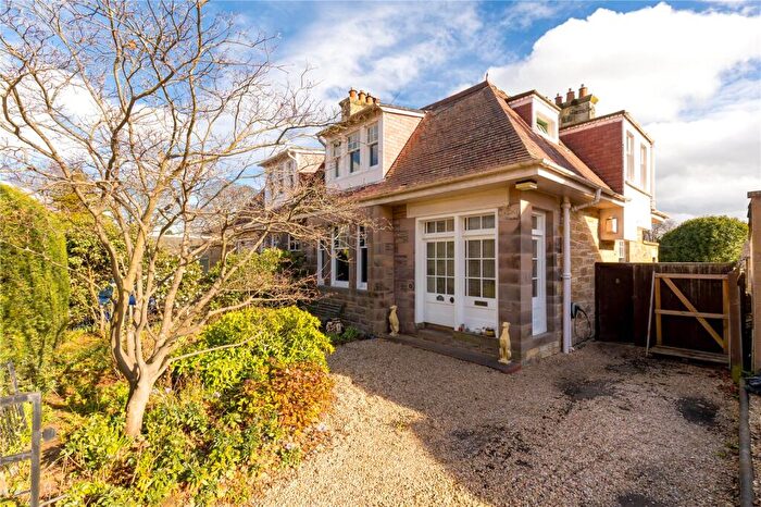 3 Bedroom Semi-Detached House For Sale In Broomieknowe, Lasswade, Midlothian, EH18