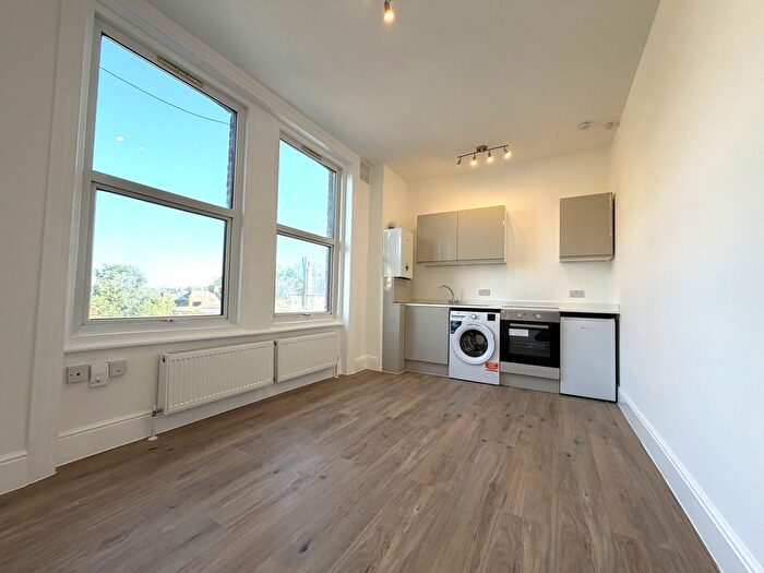 1 Bedroom Flat To Rent In Muswell Hill, London, N10
