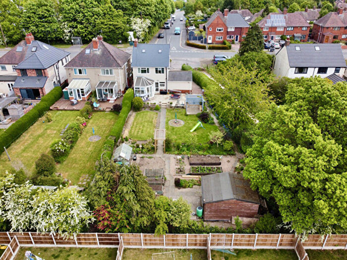 3 Bedroom Detached House For Sale In Chesterfield Road, Holmewood, S42