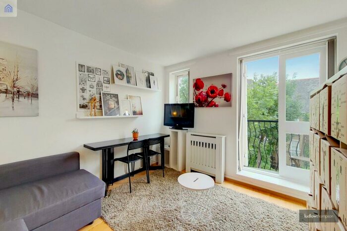 1 Bedroom Flat To Rent In Garter Way, London, SE16