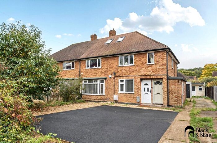 2 Bedroom Maisonette For Sale In Chamberlain Crescent, West Wickham, BR4