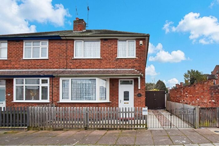 3 Bedroom Semi Detached House For Sale In Florence Street, Aylestone, Leicester, LE2