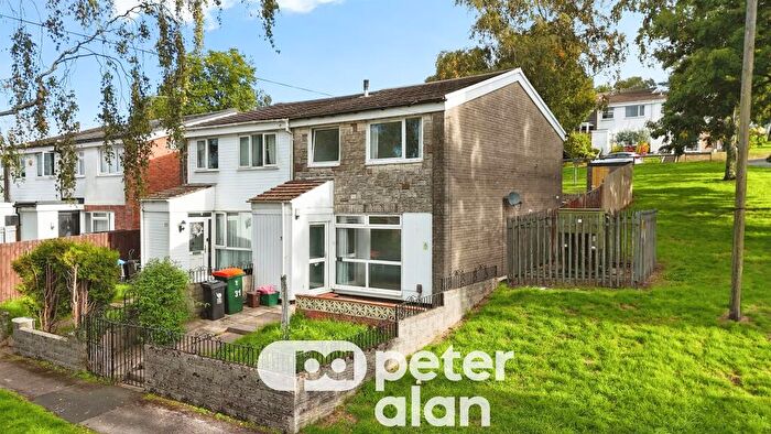 3 Bedroom End Of Terrace House For Sale In Keene Avenue, Rogerstone, Newport, NP10