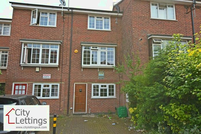 1 Bedroom Town House To Rent In Bluecoat Close, City Centre, NG1